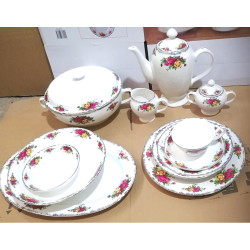 BONE  CHINA NEW ROUND DINNER SET ENGLISH ROSE 61 PCS SET GIFT BOXED