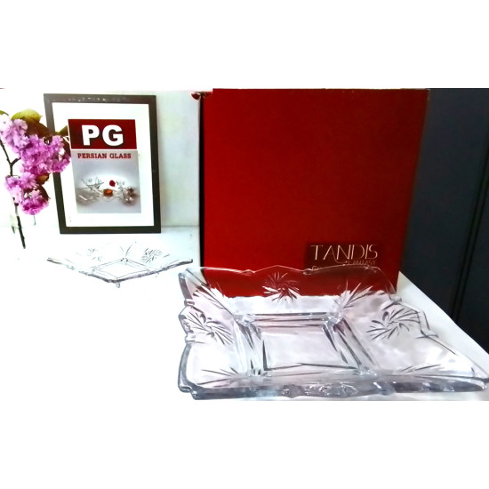 TANDIS SQUARE FOOTED PLATE 18 CM -Clear plates image
